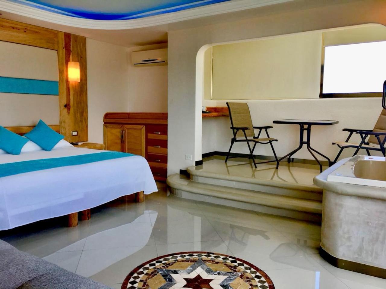Hotel Blue Star Канкун Экстерьер фото