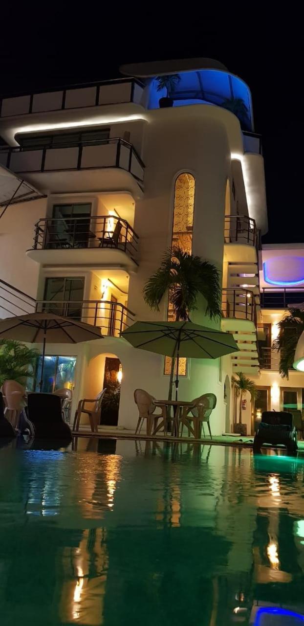 Hotel Blue Star Канкун Экстерьер фото